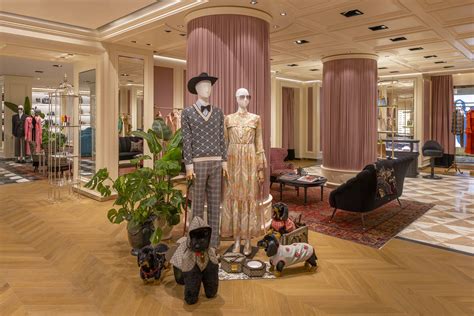 gucci and pacific place and vacouver|Gucci Reopens Its Newly Renovated Boutique in the Fairmont .